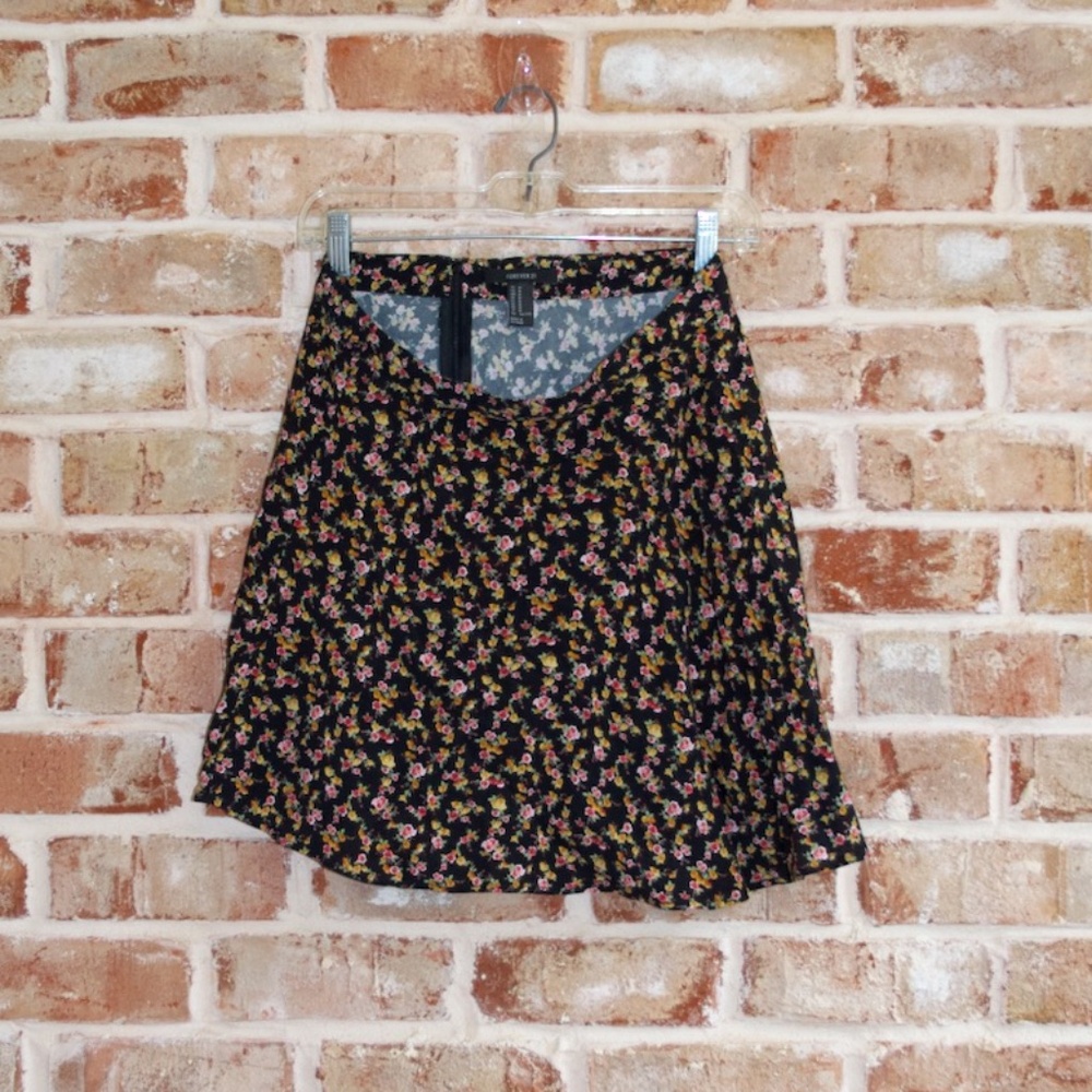 Forever 21 black floral A-line mini skater skirt, size M